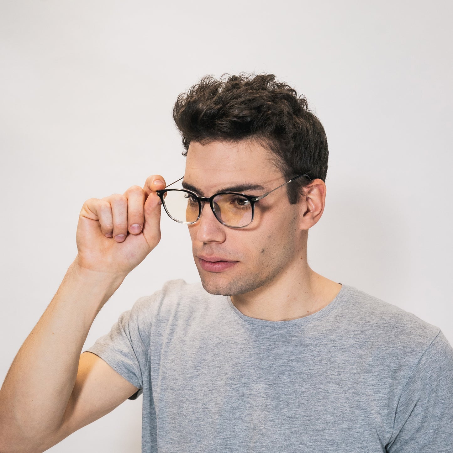 blue light glasses-gradient frame from black to transparent - square shape