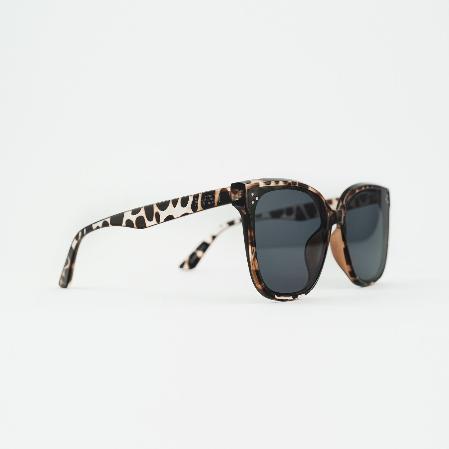 Sunglasses with UV protection - DIVA