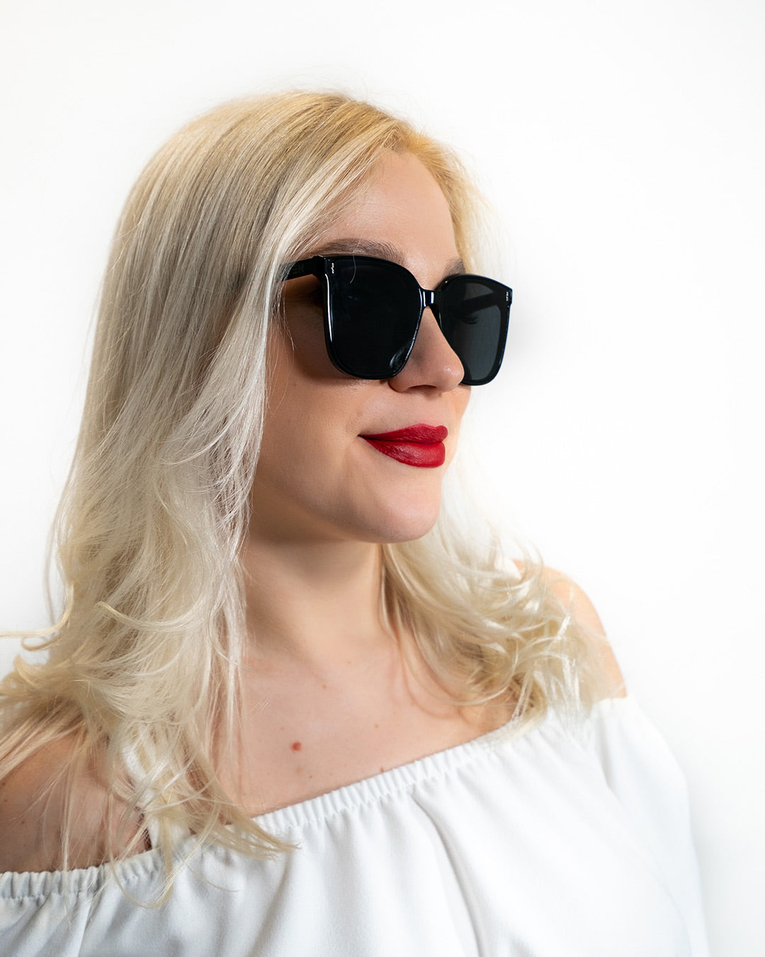 Sunglasses with UV protection - DONNA