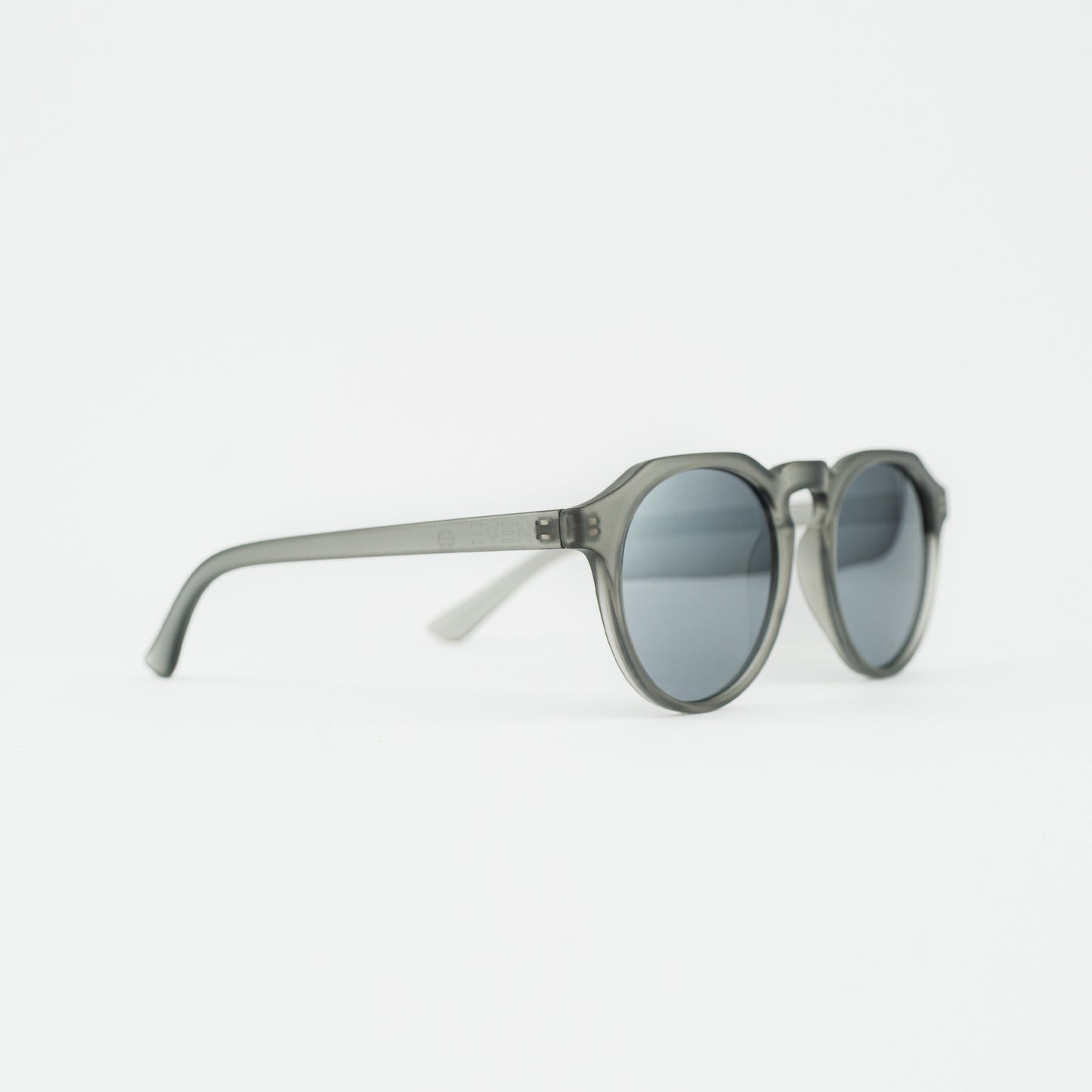 Sunglasses with UV protection - GUARDIAN