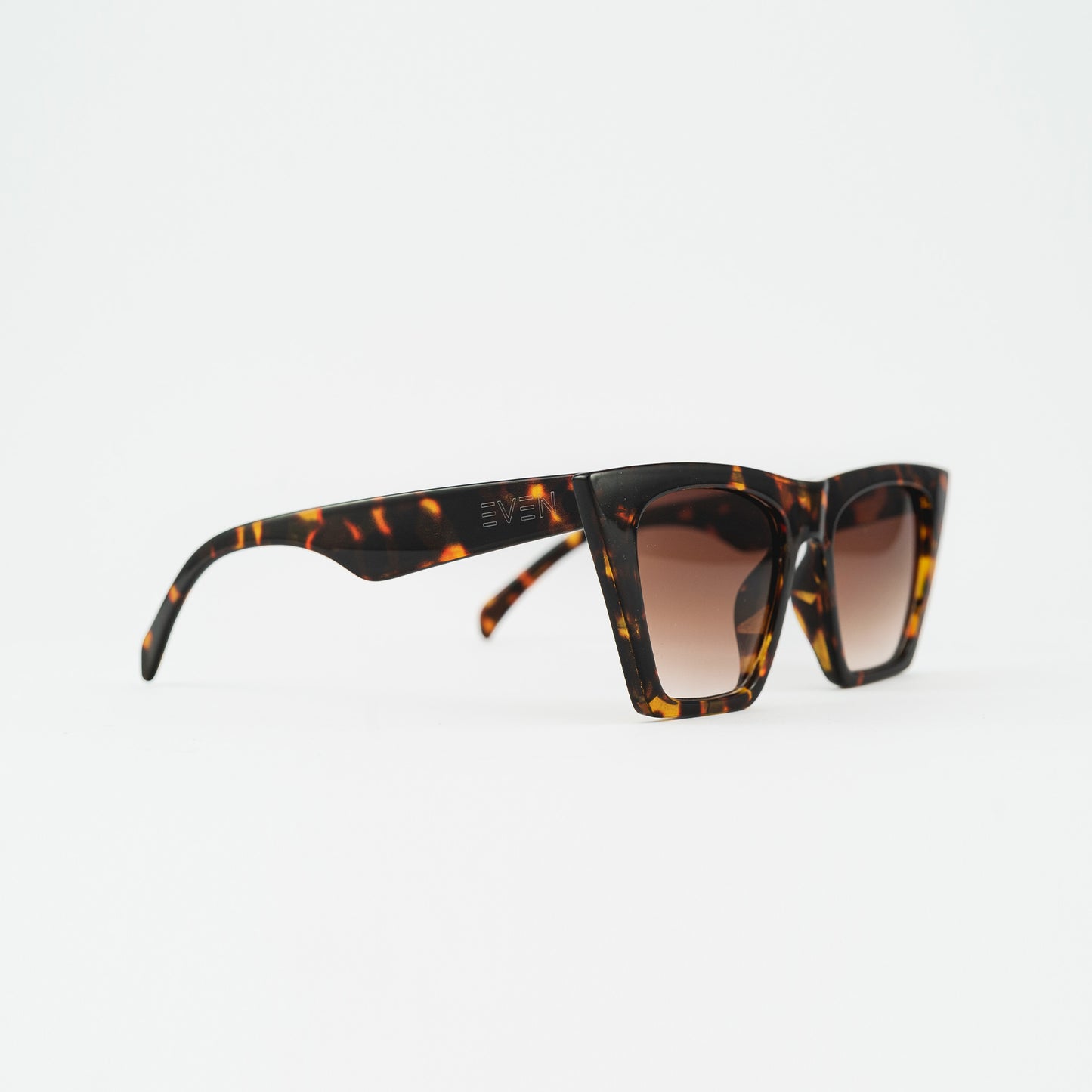 Sunglasses with UV protection - MADELINE