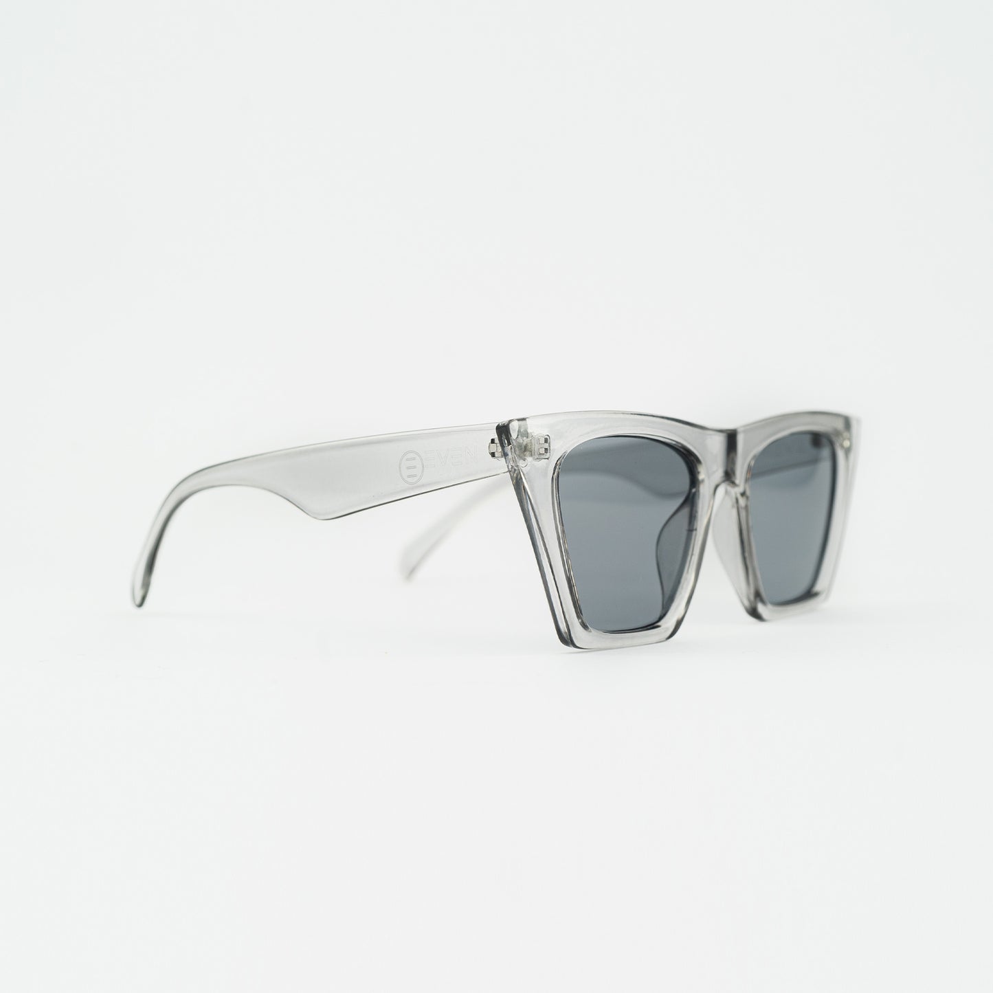 Sunglasses with UV protection - MADELINE