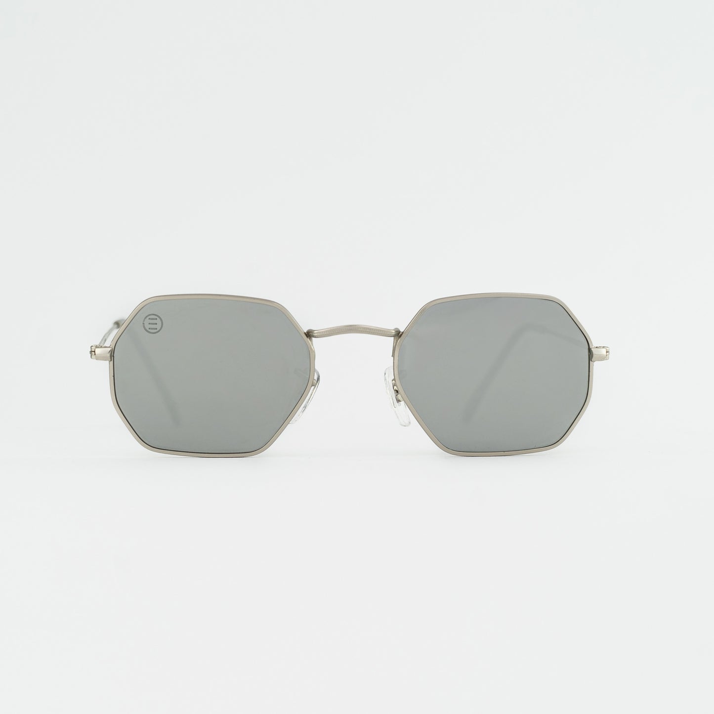 Sunglasses with UV protection - OKTA