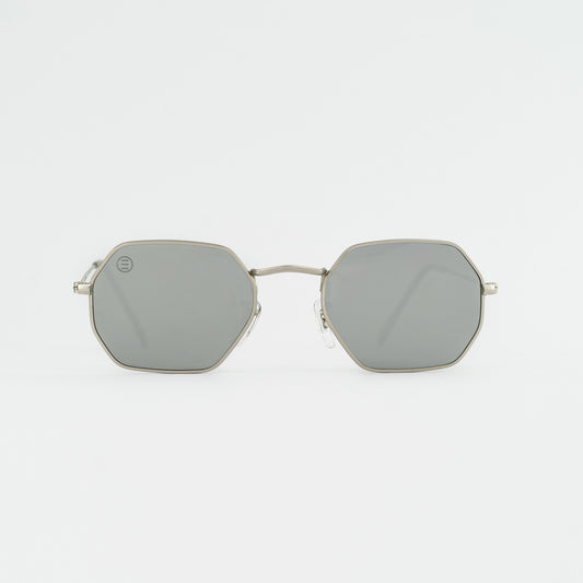 Sunglasses with UV protection - OKTA