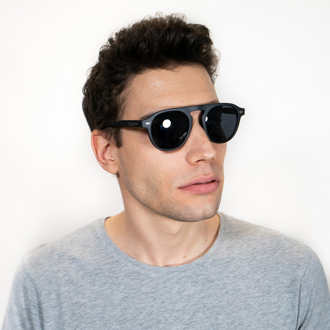 Sunglasses with UV protection - SPACE